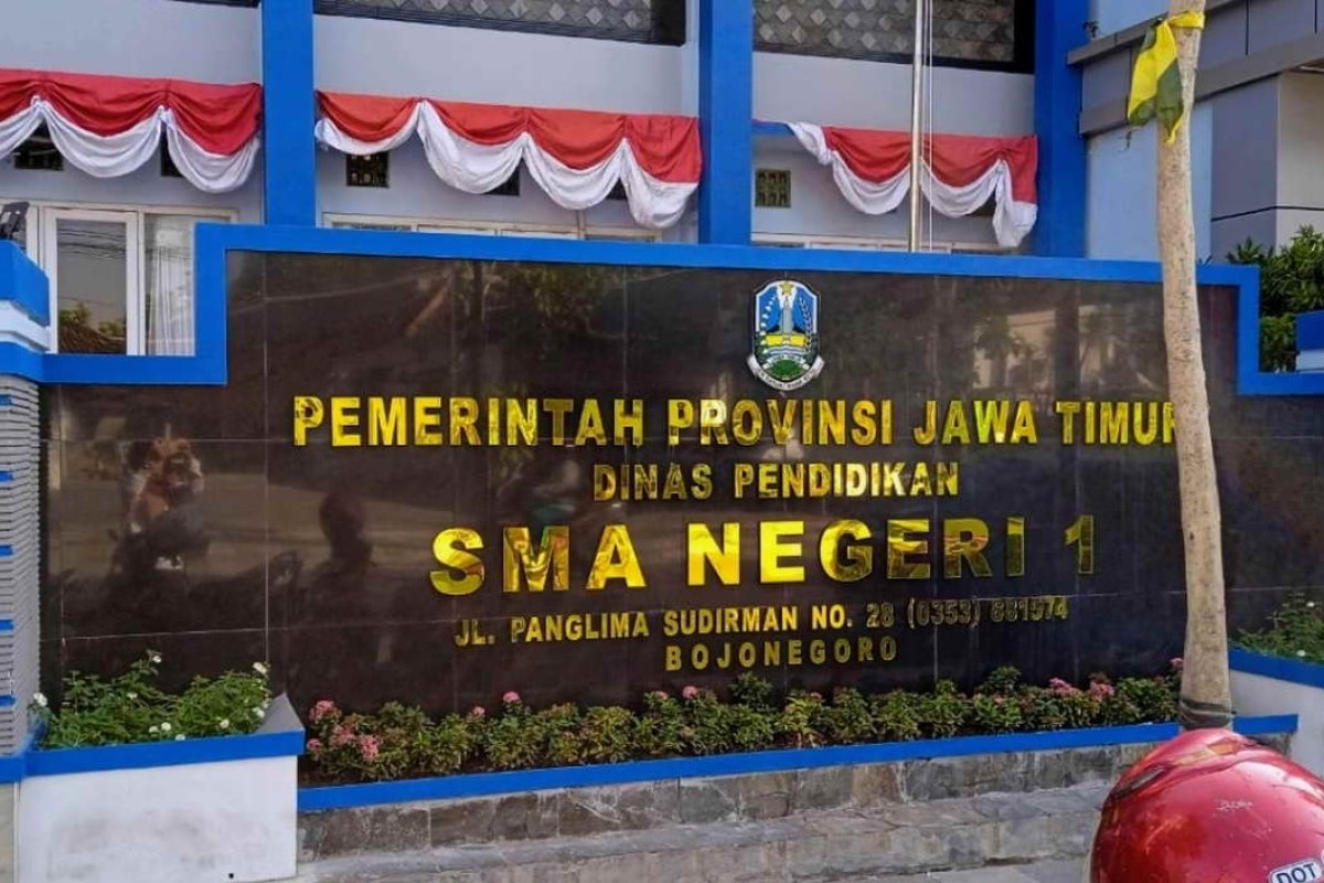 SMA Negeri 2 Bojonegoro Kegeser, Ini Dia 5 SMA Terbaik di Bojonegoro, Jangan Kaget Peringkat Satu Ditempati oleh Sekolah Ini!