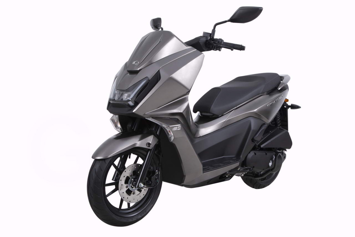 Harga Calon Lawan Yamaha NMAX, Kymco Skytown 150 Masih Bikin Penasaran