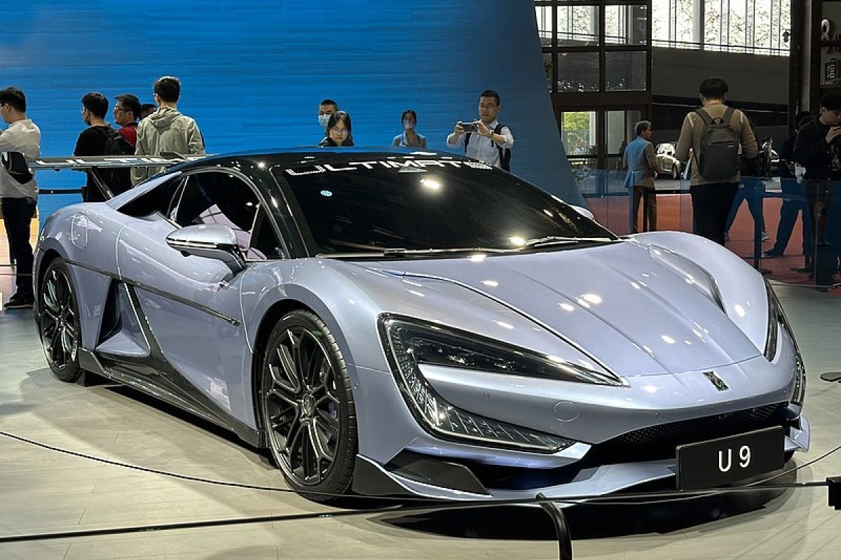 Keunggulan Supercar Listrik BYD YangWang U9 Meluncur Mulus! Intiplah Kelebihan Fitur-fitur Teknologi Canggih