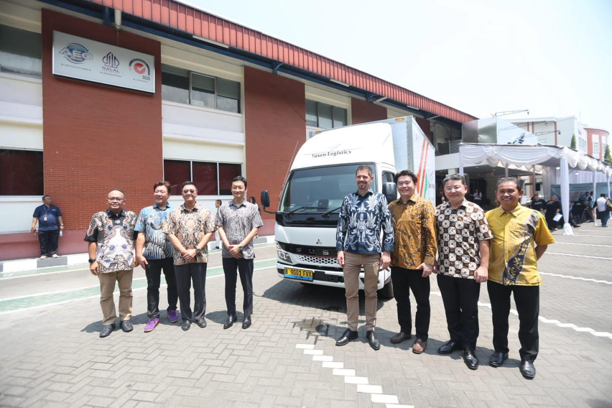 Sebagai Pionir Truk Listrik di Indonesia, Fuso eCanter Resmi Beroperasi sebagai Armada PT Yusen Logistics Indonesia