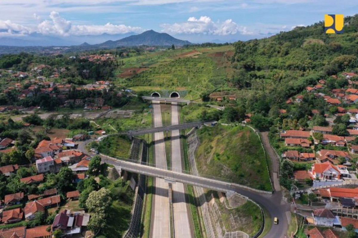 Melampaui Ambon: Menelusuri 5 Daerah Terluas di Maluku, Kabupaten Mana yang Menjadi Rajanya Huni Dataran Seluas 11.595 Km²?