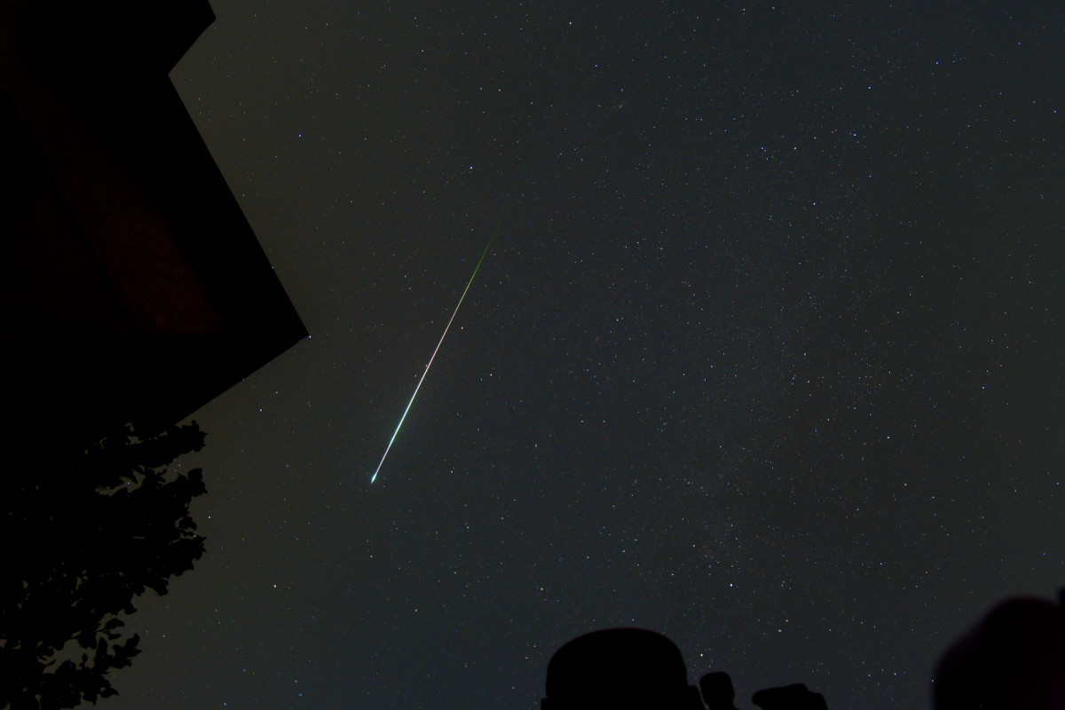 Heboh! Meteor Orinoid Masa Orbit Setiap 76 Tahun Sekali Bisa Terlihat di Indonesia, Catat Ini Lokasi Jatuhnya Bintang Ekor