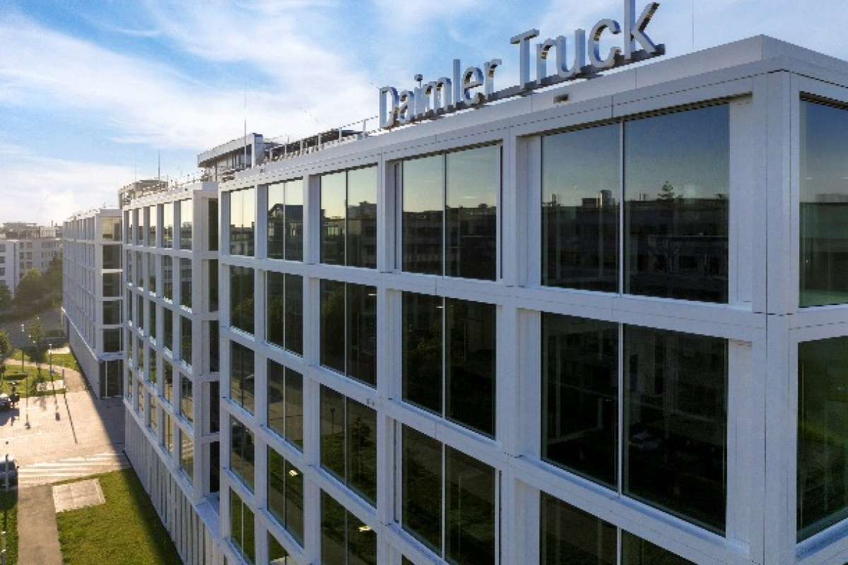 Daimler Truk AG Umumkan Regenerasi Di Tingkat Tertinggi Perusahaan Daimler Truck AG