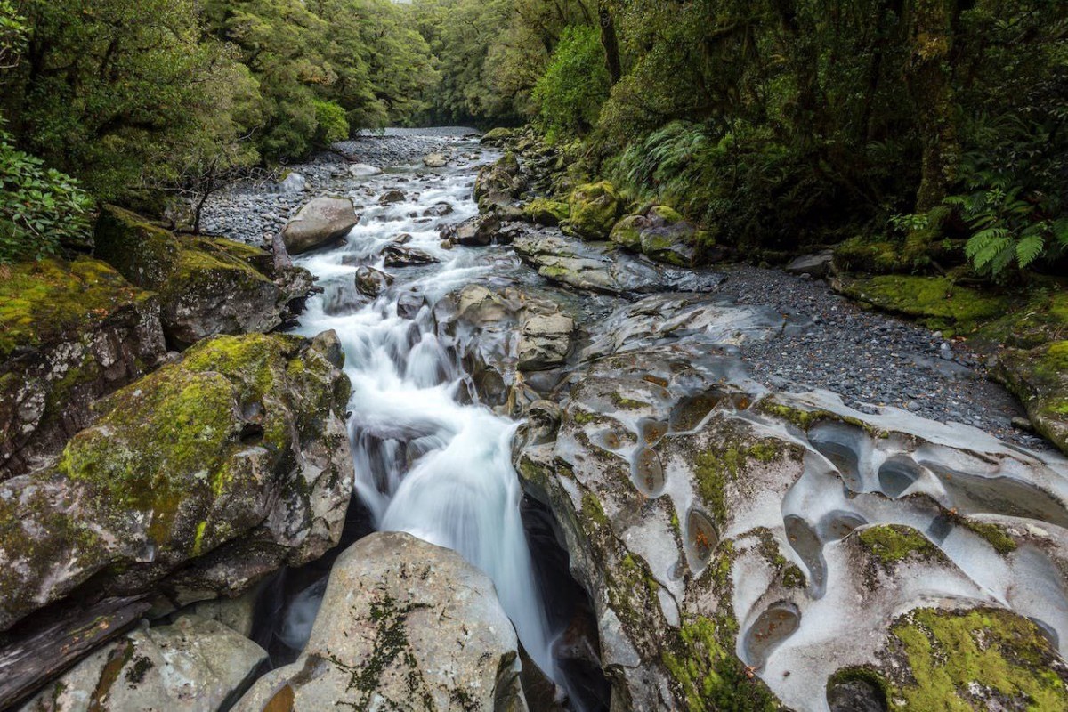 Ditengah Hutan Belantara! Danau Terpencil di Ciamis Oasis Baru yang Berselimut Mistis? Benarkah Seram Atau Justru Memikat Traveller?