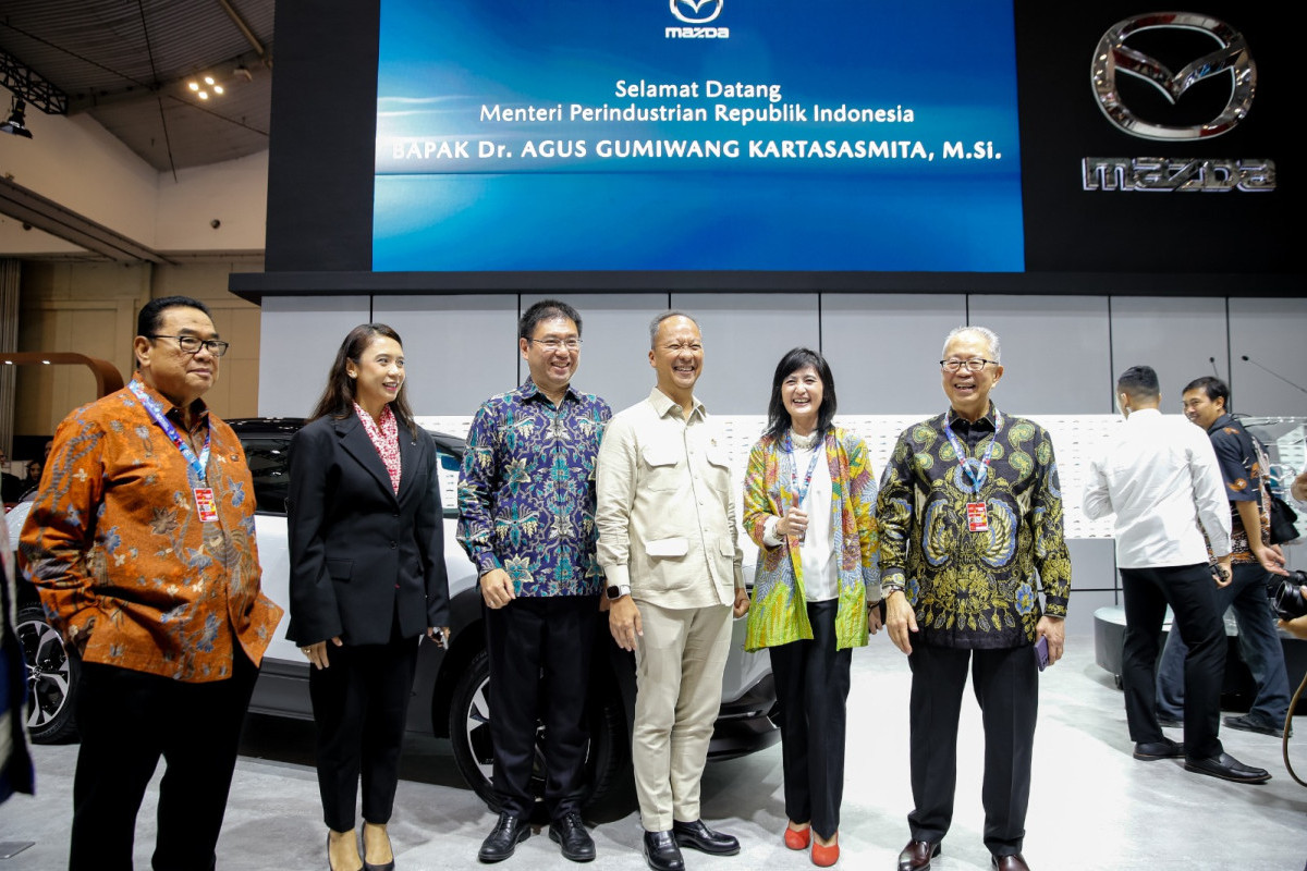 Mazda Hadirkan Ikon Terbaru, Mazda MX-30 di GAIKINDO Jakarta Auto Week 2024 (GJAW)