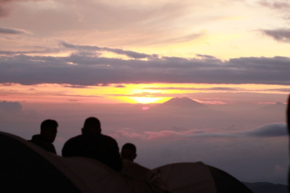 Destinasi 4 Wisata Terbaik di Dieng Jawa Tengah dengan Pemandangan Bak Surga, Banyak Spot Nongkrognya Fotografer