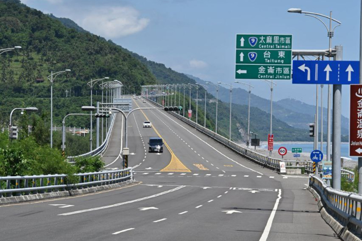 Idonesia Punya! Jalan Tol Berbahaya dan Paling Ektrim di Jawa Barat, Menantang Adrenalin Pengendara! Punya Panorama Membius Mata