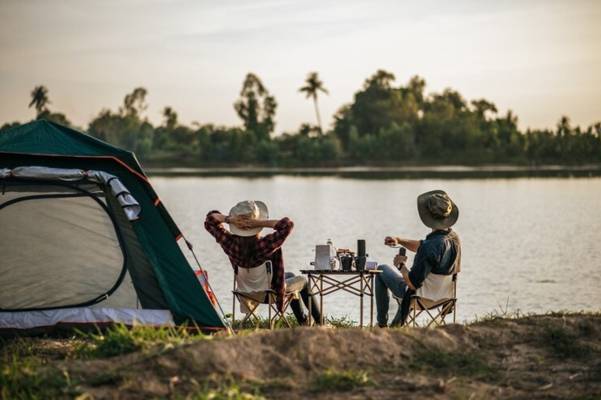 Camping Cantik Menyatu Dengan Alam, Ditemani Dengan Panorama Danau dan Hutan, Dijamin Bikin Betah