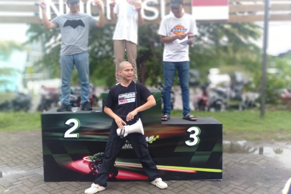 Anak Kelas 8 Jadi Juara 4JAN6 BALAP TANGGUH di Surabaya