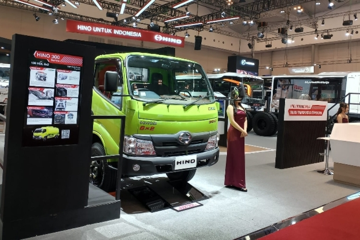 Hino Resmi Luncurkan Light Duty Truck 6x2 Pertama dan satu-satunya di Indonesia Pada Ajang GIIAS 2024