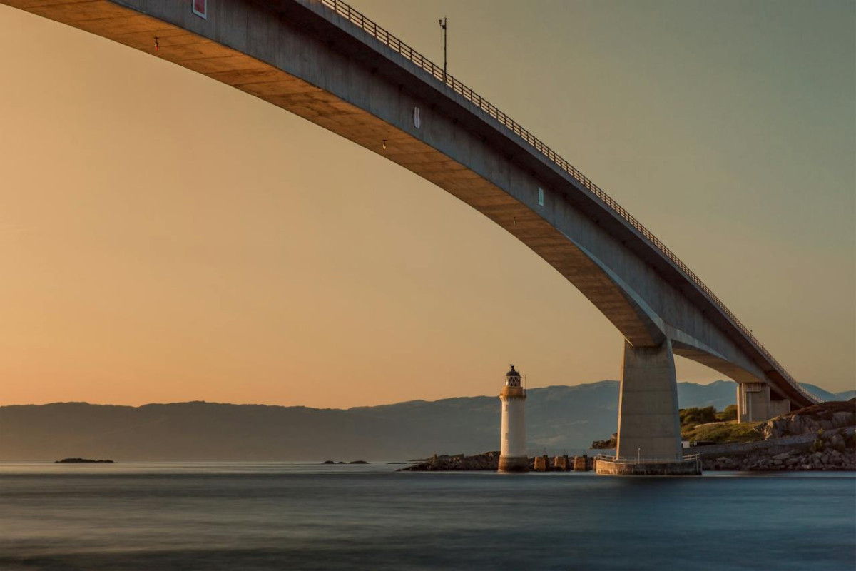 Jembatan Ir. Soekarno Telan Biaya 300 M, Dahsyatnya Jembatan Mangkrak 12 Tahun di Manado: Spot Favorit Melihat Sunset yang Wajib Dikunjungi!