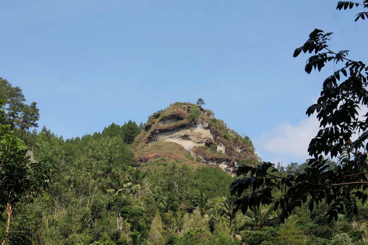 Petualangan Puncak: Daftar Gunung Paling Menarik di Ponorogo, Wisata Alam yang Mempesona di Indonesia