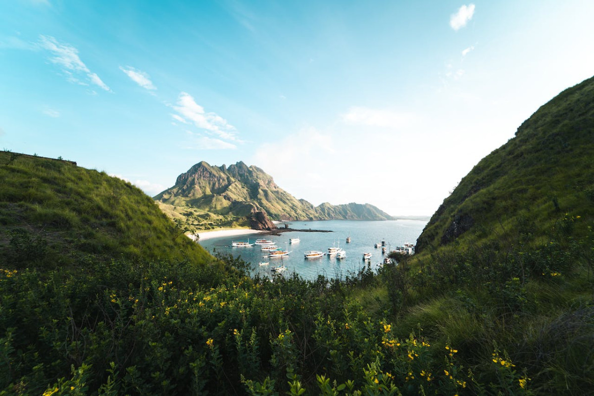 Pasangan Asal Inggris Berhasil Rombak Pulau Tersembunyi di NTT Ini Jadi Wisata Bahari Paling Populer di Indonesia