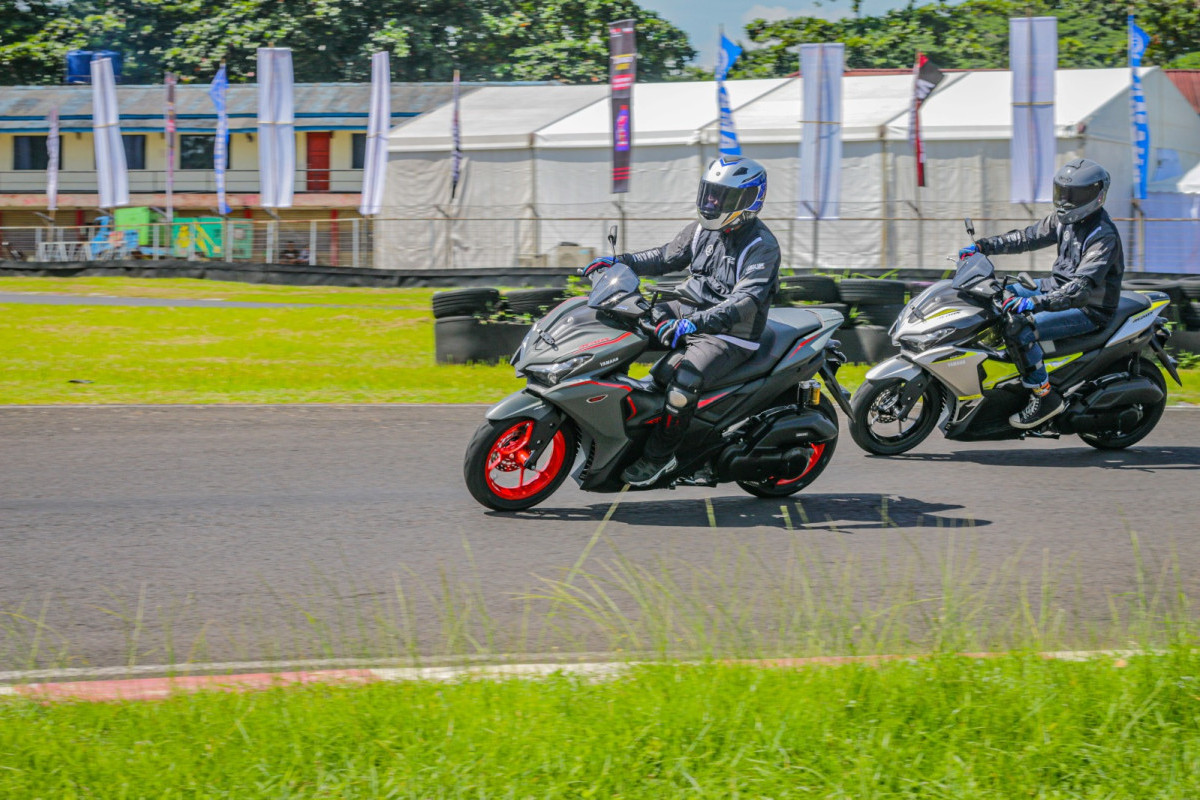 AEROX TRACK DAY, Jadi Ajang Pembuktian Sensasi Berkendara Dengan Super Sport AEROX ALPHA di Lintasan Sirkuit