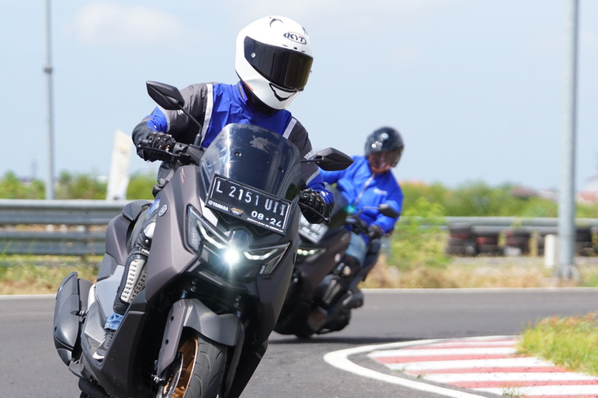 Dikembangkan Dengan Konsep Evolusion, Yamaha STSJ Jawab Rasa Penasaran Media Melalui NMAX Turbo Experience di Sirkuit Gelora Bung Tomo