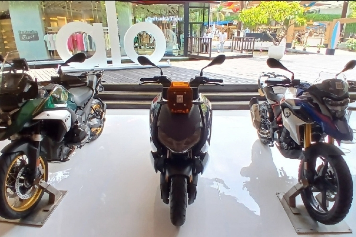 BMW Motorrad Indonesia Hadirkan Pop-up Store Plus Pertamanya Di Kuta Bali