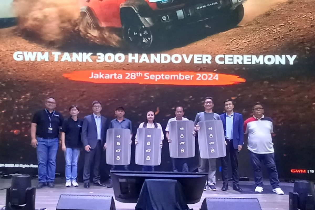 GWM Indonesia Lakukan Serah Terima Unit GWM Tank 300 HEV Kepada 100 Konsumen Pertama