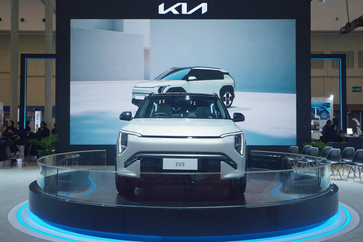 KIA Tampilkan  Mobil Listrik Pendatang Baru  KIA EV3 di GJAW 2024