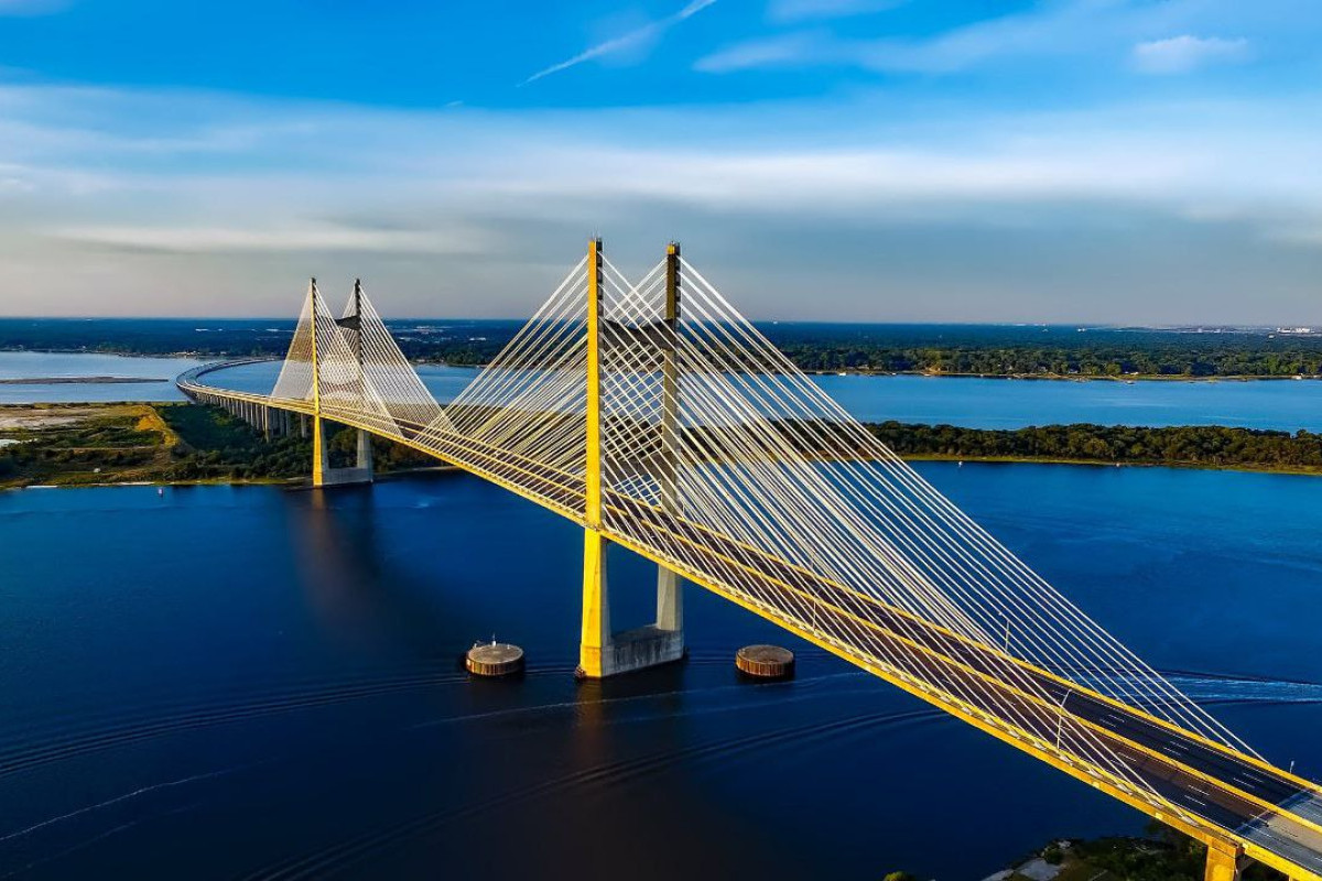 Jembatan Terpanjang Sumatera Utara Kalahkan Suramadu? Keindahan 600 Meter yang Menggoda dan Momen Prewedding yang Romantis!