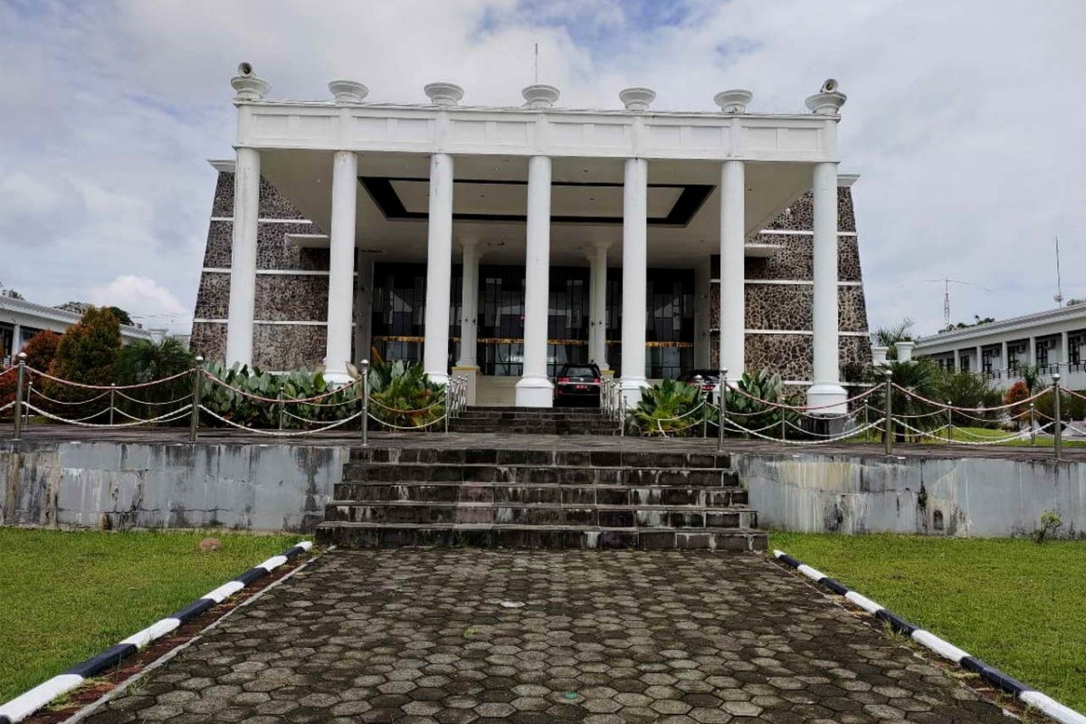 Terungkap! 10 Kabupaten Terkaya di Kepulauan Maluku dan Papua dengan Pendapatan yang Tidak Boleh Diabaikan