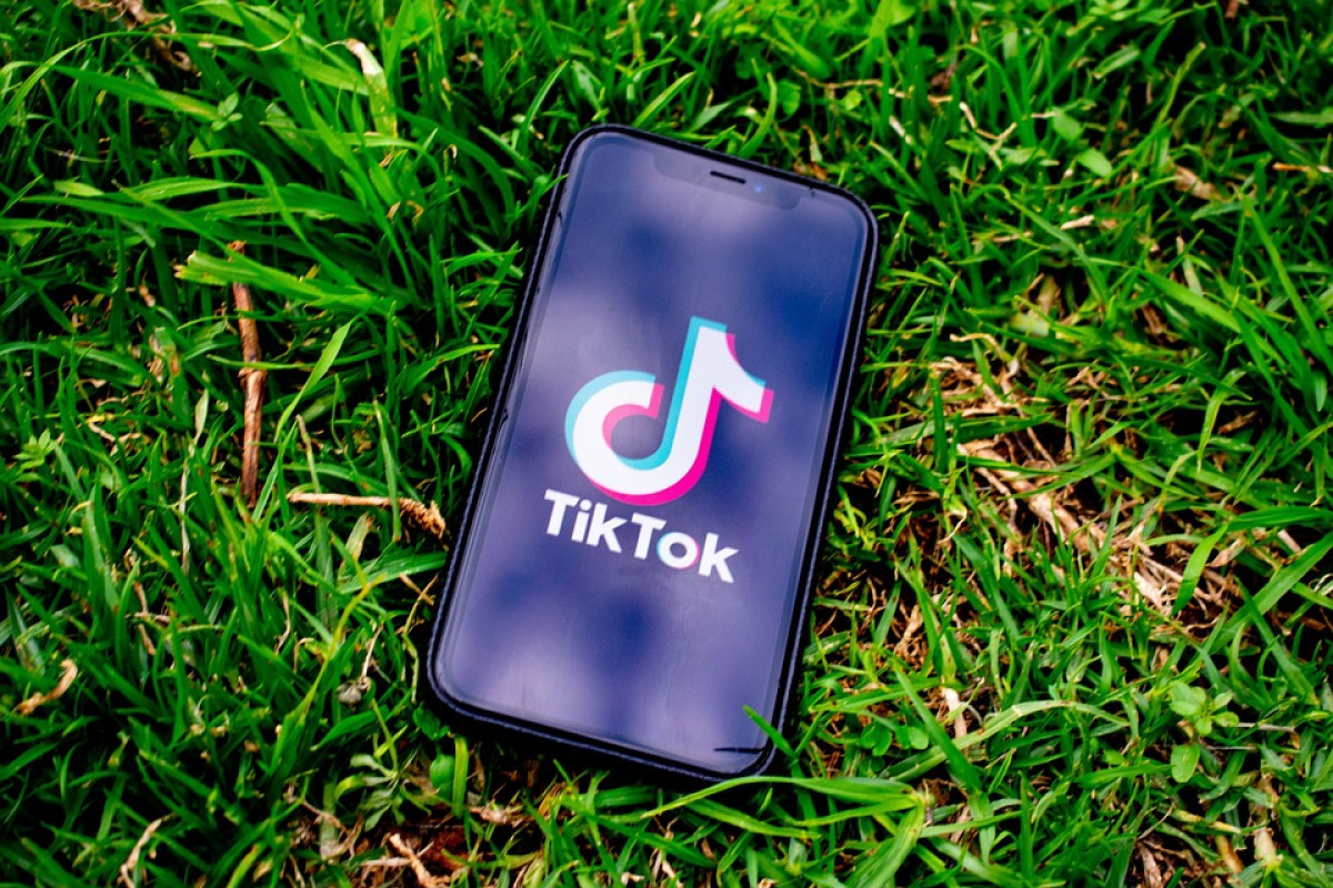 Apa Arti Heart Eyes Viral di TikTok? Benarkah ada Hubunga dengan Pratama Arhan dan Azizah Salsha? Intip Artinya yang Menghebohkan Instagram