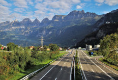 Gak Kaleng-kaleng Viewnya! Jalan Tol di Sumatera Utara Ini Punya 2 Terowongan dengan Panjang 39 Km!  