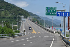 Idonesia Punya! Jalan Tol Berbahaya dan Paling Ektrim di Jawa Barat, Menantang Adrenalin Pengendara! Punya Panorama Membius Mata