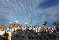 Denpasar Fix Sih Bakal Ditendang dari Bali Usai Ditemukan Sebuah Pantai Indah Oleh WNA Asal Australia dengan Kemiringan 80 Derajat Layak untuk Dijelajahi!