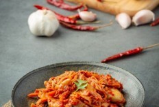 Sawi Kriuk Merah Berbalut Bumbu Kental Bikin Ngiler, Pecinta Drakor Pasti Tahu, Simak Resep Cara Buat Kimchi Segar