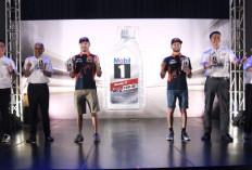 Dua Pembalap Tim Red Bull KTM Factory Racing Hadiri Peluncuran Pelumas Mobil 1 Racing™ 4T 10W 40